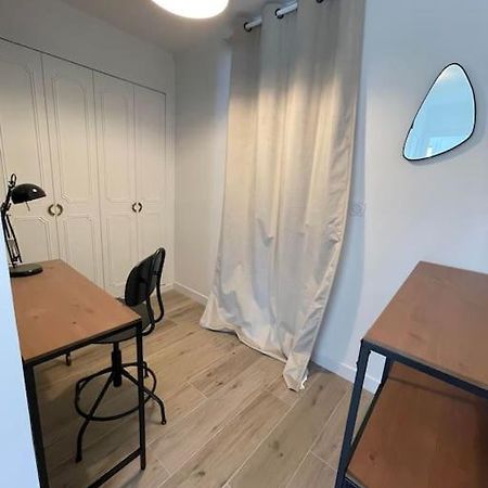 Appartement Proche Stade/Eurexpo Decines-Charpieu Luaran gambar